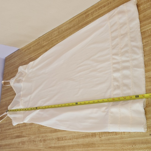 VTG LORRAINE Women’s Lace Trim Full Slip Nightgown, size 36 Tall - Picture 5 of 12